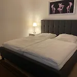 Idylle Auf Dem Reiterhof Bei Husum شقة *