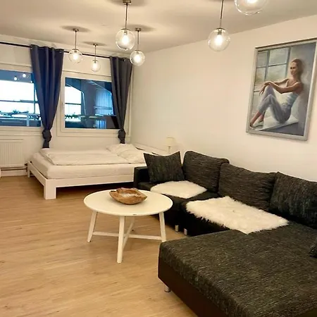 Idylle Auf Dem Reiterhof Bei Husum * Witzwort